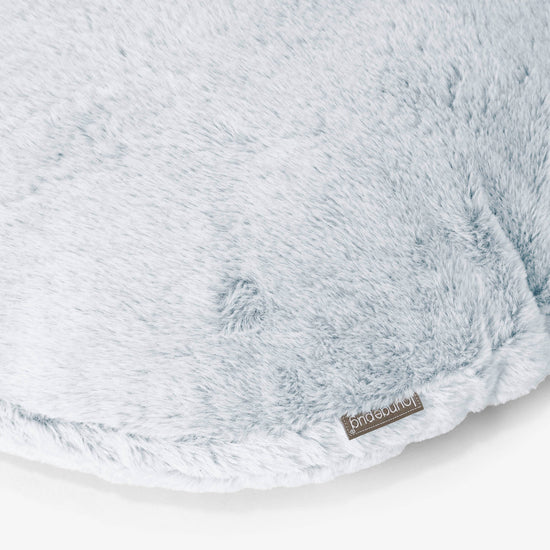 Dekokissen / Sofa Kissenbezug Rund 50cm - Kaninchen Kunstfell Pastellblau 02