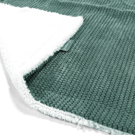 Sherpa-Decke - Pom-Pom Moosgrün 01