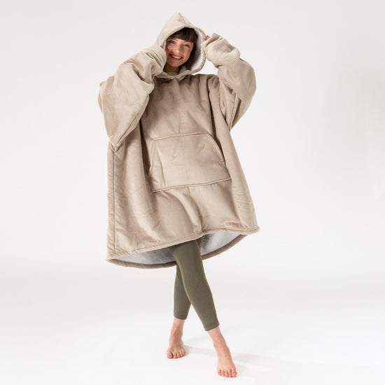 Hoodie Decke für Erwachsene - Fleece Crème / Nerzfarben 01