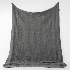 Kuscheldecke / Tagesdecke - Gestrickte Cable Grau