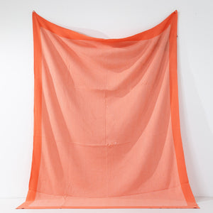 Kuscheldecke / Tagesdecke - Gestrickte Fischgrätenmuster Koralle