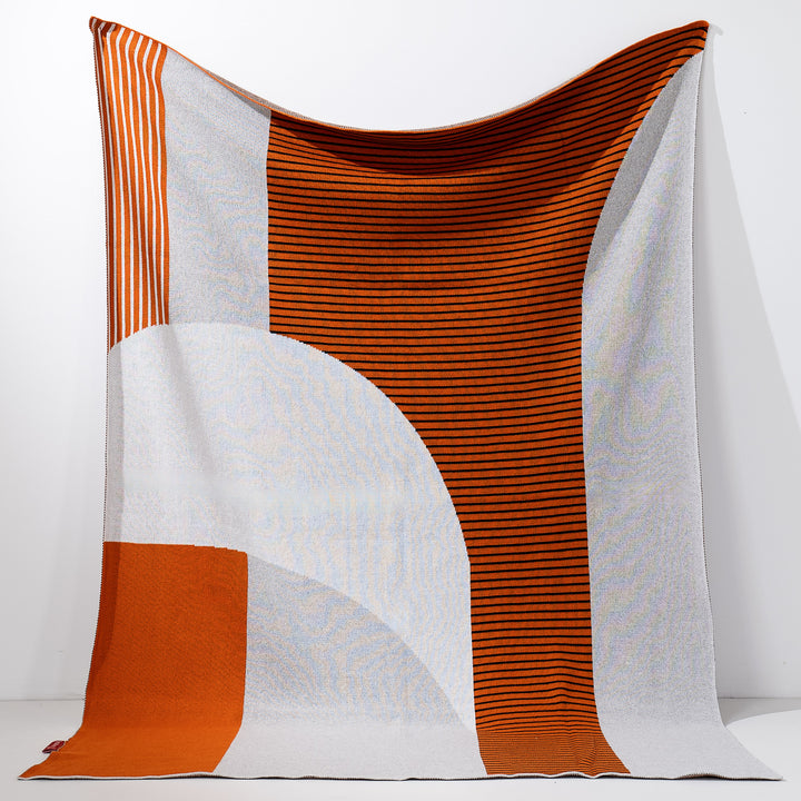Lounge Pug Sherpa-Kuscheldecke Tagesdecke Gestrickte Abstrakter Farbblock Orange 100 x 140 cm– Big Bertha Original Switzerland