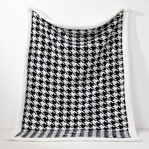 Kuscheldecke / Tagesdecke - Gestrickte Hahnentritt Schwarz