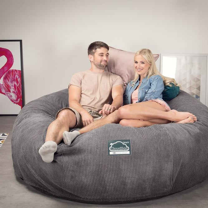 Lounge Pug, CloudSac 3000 XXL, Kingsize Memory, Schaum Sitzsacksofa, Schlafsofa, Pom-Pom Anthrazit