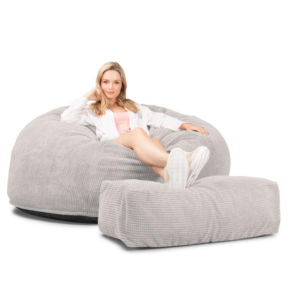 Lounge Pug, CloudSac 1010 XXL, Riesen Memory- Schaum XXL Sitzsacksofa, Schlafsofa, Pom-Pom Creme