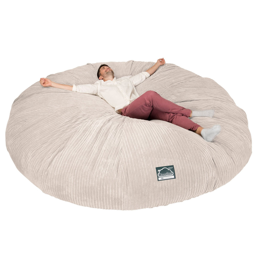Lounge Pug, CloudSac 5000 XXXXXL, Gigantischer Memory-Schaum Sitzsacksofa, Schlafsofa, Cord Creme