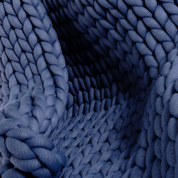 Gewichtsdecke für Erwachsene - Grobgestrickt Dunkelblau Fabric Close-up Image
